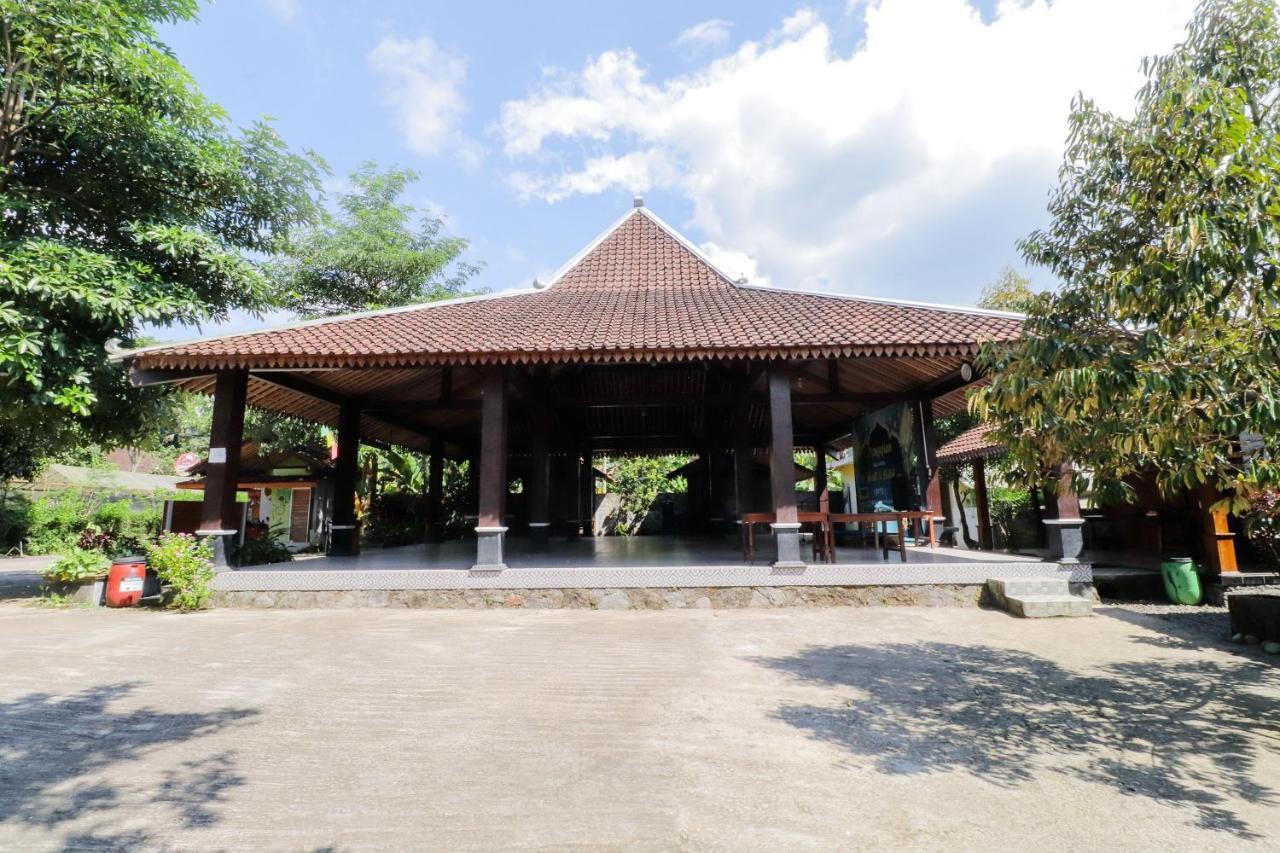 ホテル Omah Rohadi Syariah By Ndalem Beong マゲラン エクステリア 写真